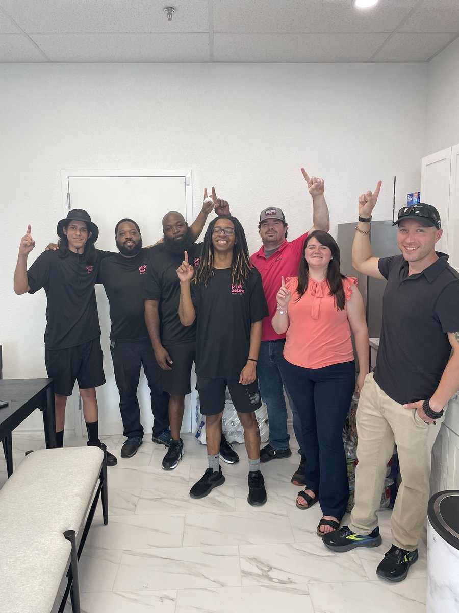 kingofswing22's tweet photo. Just finished up training in San Antonio!!! These guys are ready to be the best moving company in the area. https://t.co/5IauMYtQGc