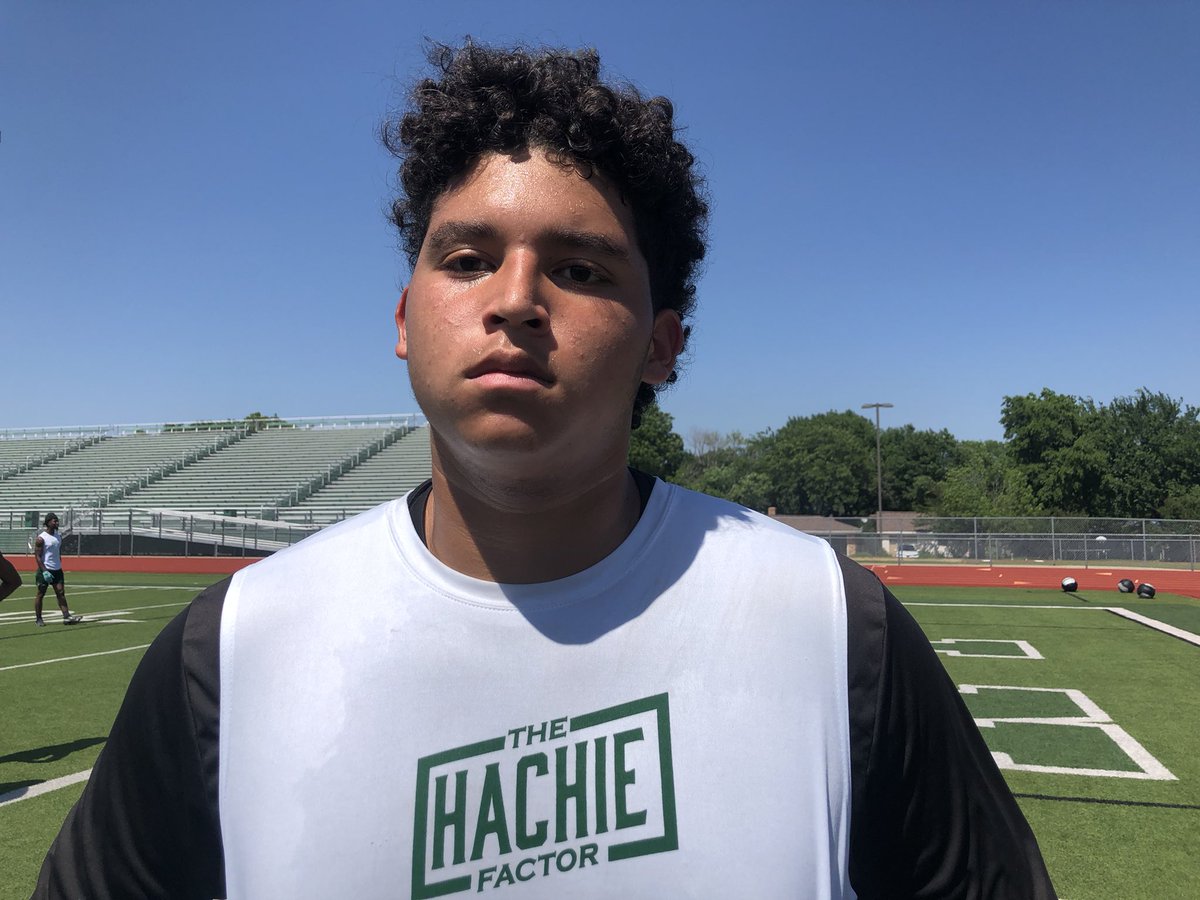 2025 OT Gavin Ford and 2026 OL Elijah Mendoza anchor the tackle spots along the Waxahachie offensive line. @G_Ford07 | @Elijahmendoza26 | @NDNFootball