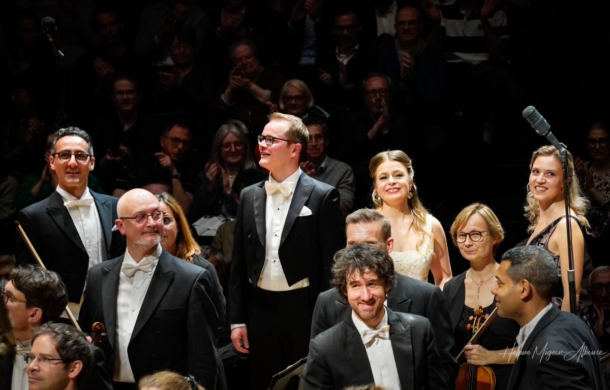 helene_mahln's tweet photo. 🎶 Bravo @ONDIF & @ChoeurRF conducted by @CaseScaglione with #JohannaPommranz #SiobhanStagg #DavidFischer #JeanGabrielSaintMartin for this beautiful #GreatMass in C minor by #Mozart tonight at the @philharmonie de #Paris ! 👏👏👏
📷 @helene_mahln - 2024 may.21
#ClassicalMusic https://t.co/BPCT5ywOq2