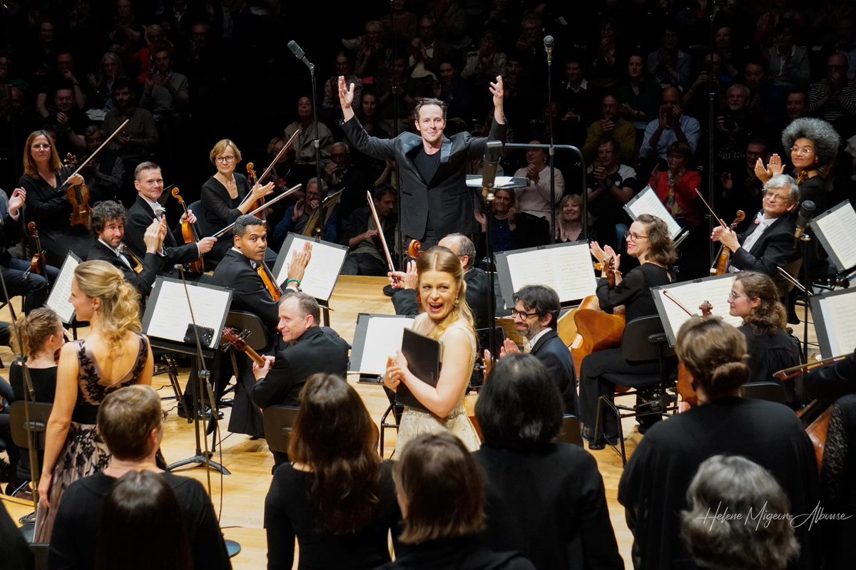 helene_mahln's tweet photo. 🎶 Bravo @ONDIF & @ChoeurRF conducted by @CaseScaglione with #JohannaPommranz #SiobhanStagg #DavidFischer #JeanGabrielSaintMartin for this beautiful #GreatMass in C minor by #Mozart tonight at the @philharmonie de #Paris ! 👏👏👏
📷 @helene_mahln - 2024 may.21
#ClassicalMusic https://t.co/BPCT5ywOq2