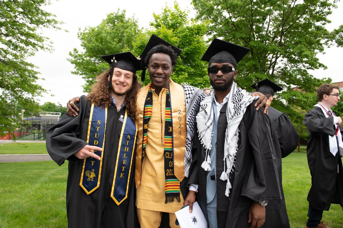 TrinityCollege's tweet photo. Let's continue the #TrinColl2024 celebrations! ππ
To see the Commencement recording, speeches, awards and more, visit: https://t.co/WR4e9iuN2z
#TogetherWeTrin #TrinGrad https://t.co/Ui9ck9ULzA