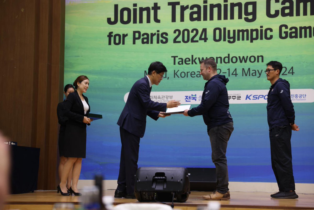 Robert Taaffe tweet media