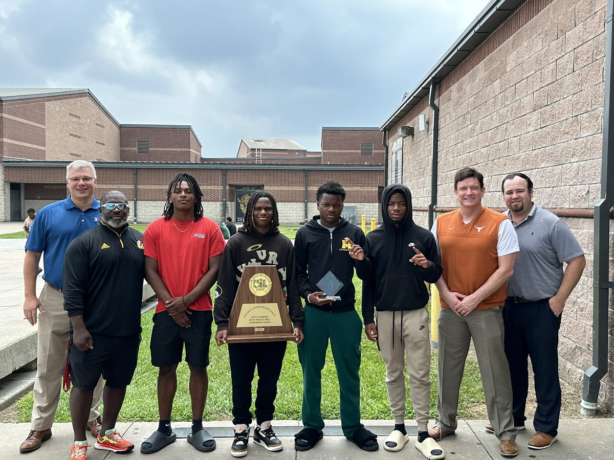 Congrats to Coach Banks and the Marshall Boys Track Team for being named the May Farm Bureau Insurance Team of the Month.