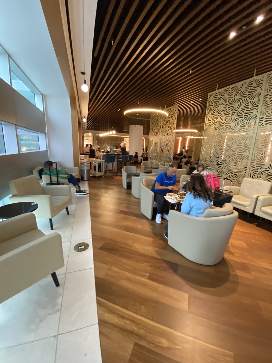 MIA - MDE AV 147 A320🛫 9C💺 ☀️30 ⌚️6:20PM 
<a href="/iflymia/">Miami Int'l Airport</a> <a href="/AerocivilCol/">Aeronáutica Civil</a> <a href="/AeroMedellinRNG/">Aeropuerto Medellín/Rionegro José Ma. Córdova</a> <a href="/avianca/">avianca</a> <a href="/TurkishAirlines/">Turkish Airlines</a> <a href="/aviacion_al_dia/">Aviación al Día</a> <a href="/aviacion_col/">Aviación Colombiana</a>