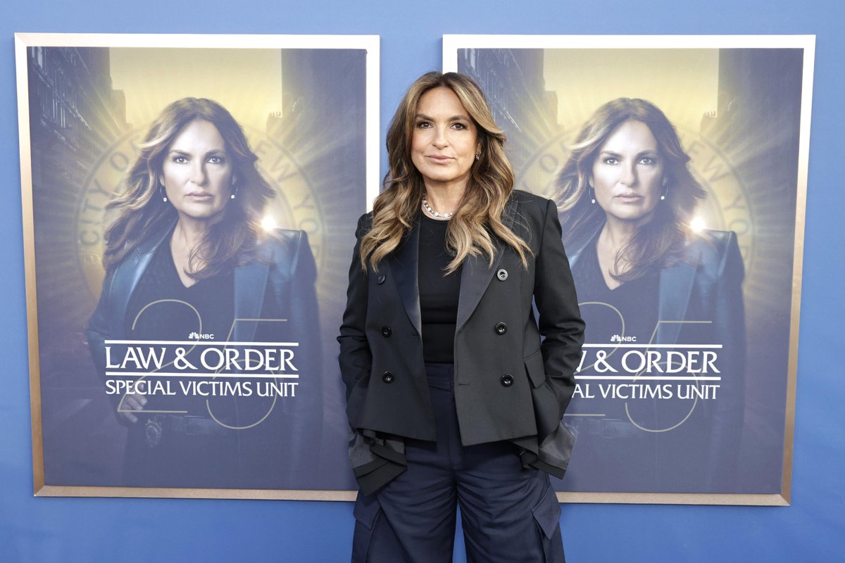 Having been an actor on 'Law & Order: SVU' for years, Mariska Hargitay began directing episodes after realizing that she knew how to push others off 'a safe cliff.' go.forbes.com/c/AyL9