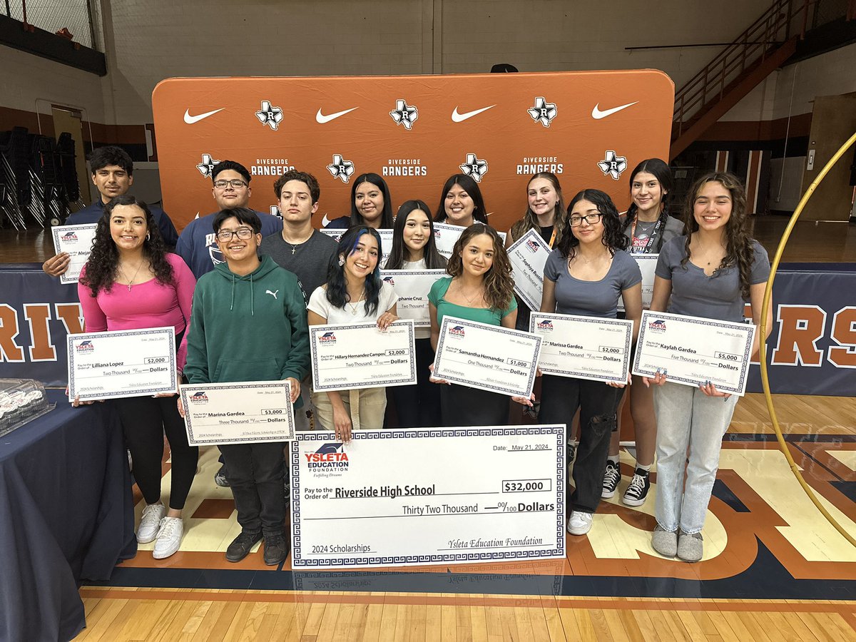 A huge congratulations to our Ysleta Education Foundation Scholarship recipients! These seniors were presented scholarships totaling $32,000 today! 🧡💙