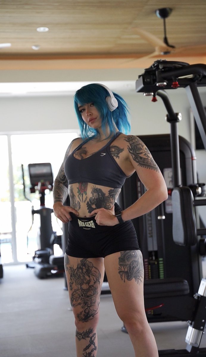 IRL Bulma if she was tatted: