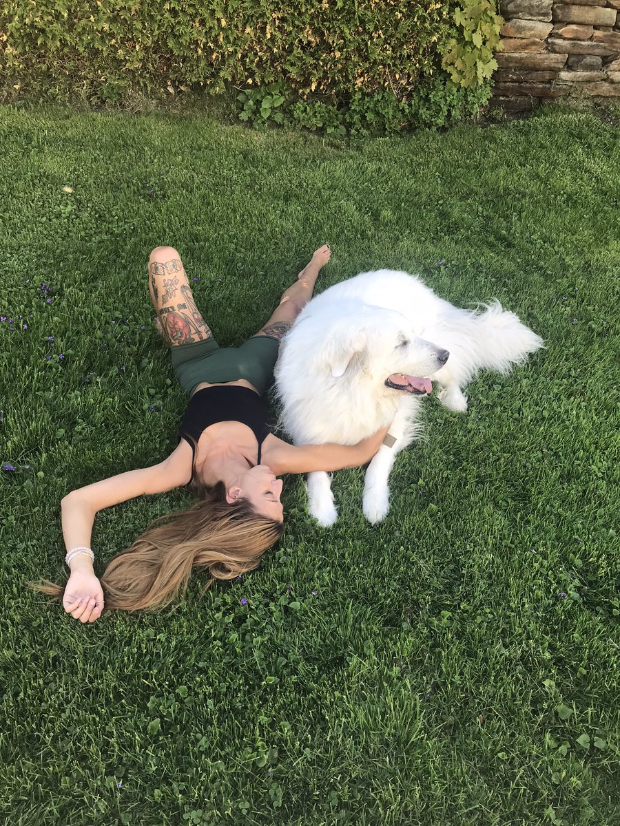 abbbykline's tweet photo. Everyone say hi Killington https://t.co/gBSBpC2mYS