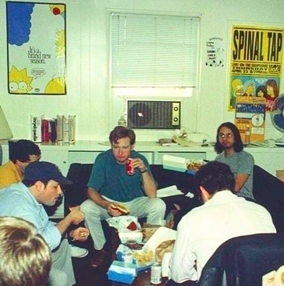 It’s @TheSimpsons staff writers in 1992. You’ll recognize the gentleman left of center in a moment. USHistoryUncovered