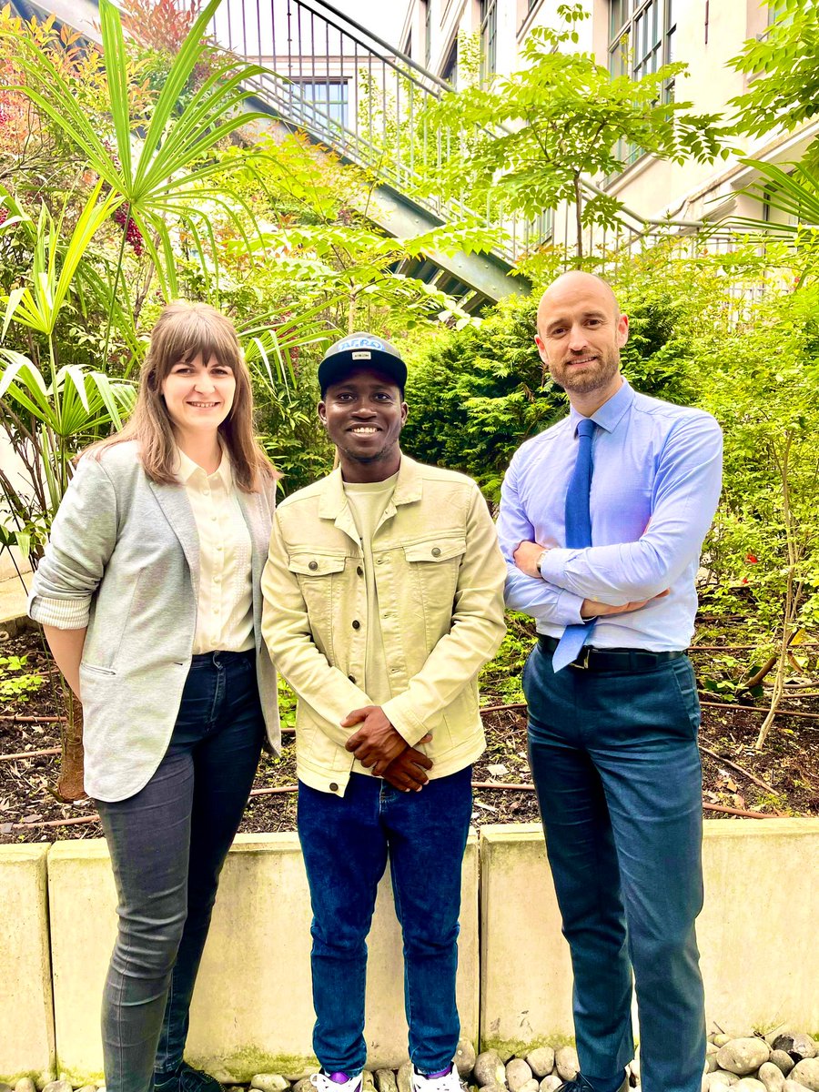 When your friend from #Ghana, @BboyLyricx, awesome breakerdancer and former guest of @francediplo’s Leaders Invitation Programme (#PIPA) only has a few hours of layover in #Paris but still pays you a visit at the office … 🙌🏻