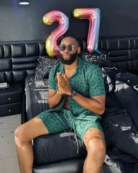 Hottest 😋
Freshest 27💋
It your day 💯☑️ 
#EmmanuelUmoh