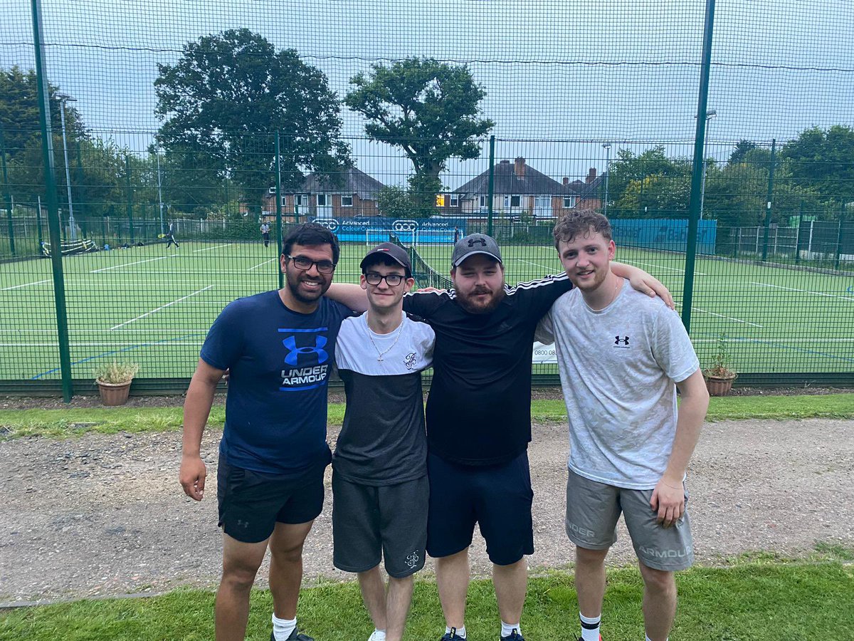 Tough game tonight, the boys played well but lost to #DavidLloydGreatBarr who were stronger. We pushed them as far as we could but lost to the better team. Good effort team Beechcroft 👏🏼🎾