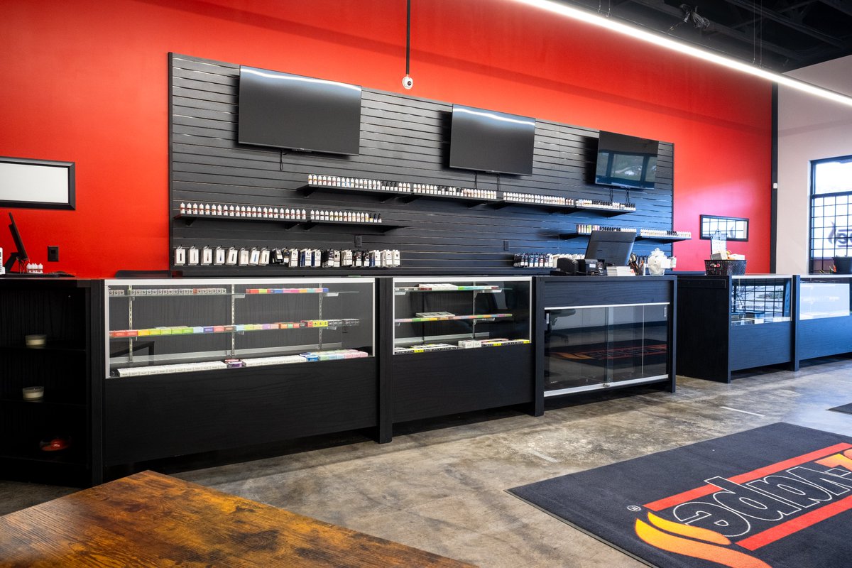 SmithnSonsGC's tweet photo. Sometimes, a renovation is all about upgrading the essentials and refining the details. This store's facelift is built to last! 🌟🔨

#GeneralContractor #Renovation #Construction #Remodeling #vernonbc https://t.co/9UZWHQSSMN