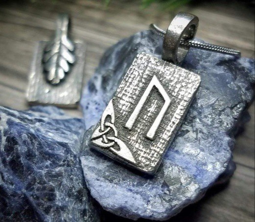 Understanding Uruz: An Examination of the Rune Poems

Read more 👉 lttr.ai/AS1Pi

#elderfuthark #runes #uruz #CelticInspirationBlog #VikingRune #AngloSaxonRunePoem #AncientAncestor #RunePoems