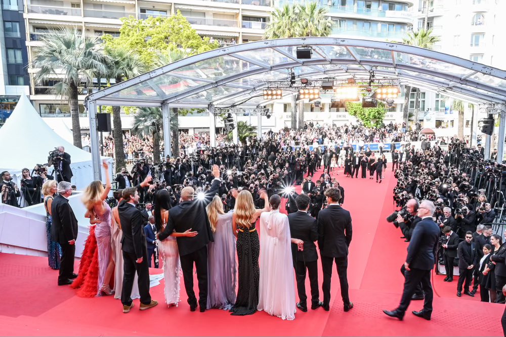 modernwest's tweet image. I can’t give enough thanks to the kind people of @Festival_Cannes for the warm welcome we were given this weekend. 

Unveiling @Horizonsaga here was one of the most meaningful experiences of my life. Thank you, thank you, thank you 🙏🏻