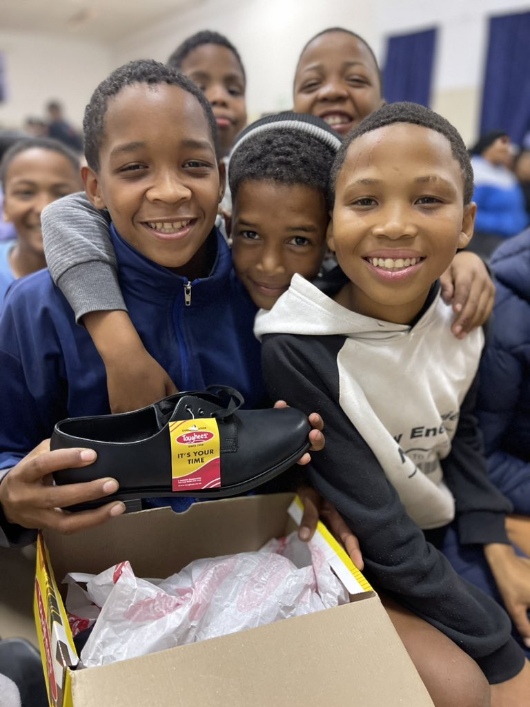 HumilePaul's tweet photo. We believe that a country which does not prioritise its youth, by ensuring that it is provided a quality education and is supported in its educational journey, is a country at risk of a compromised future.

We are dedicated to the betterment of our communities. #makingadifference https://t.co/EsJchxf6J7