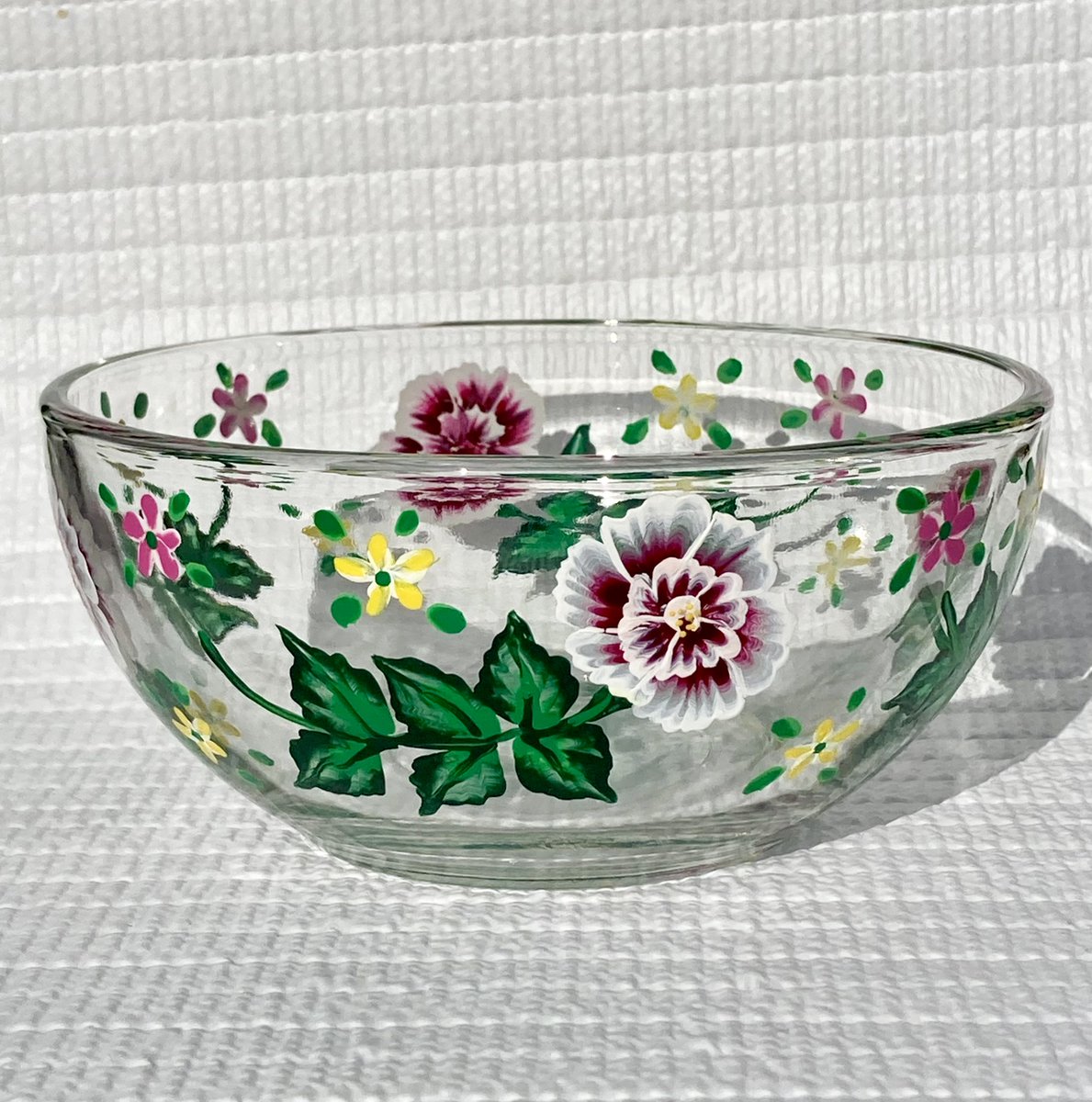 Check out this candy dish etsy.com/listing/163209… #candydish #floralbowl #homedecor #SMILEtt23 #CraftBizParty #etsy #etsystore