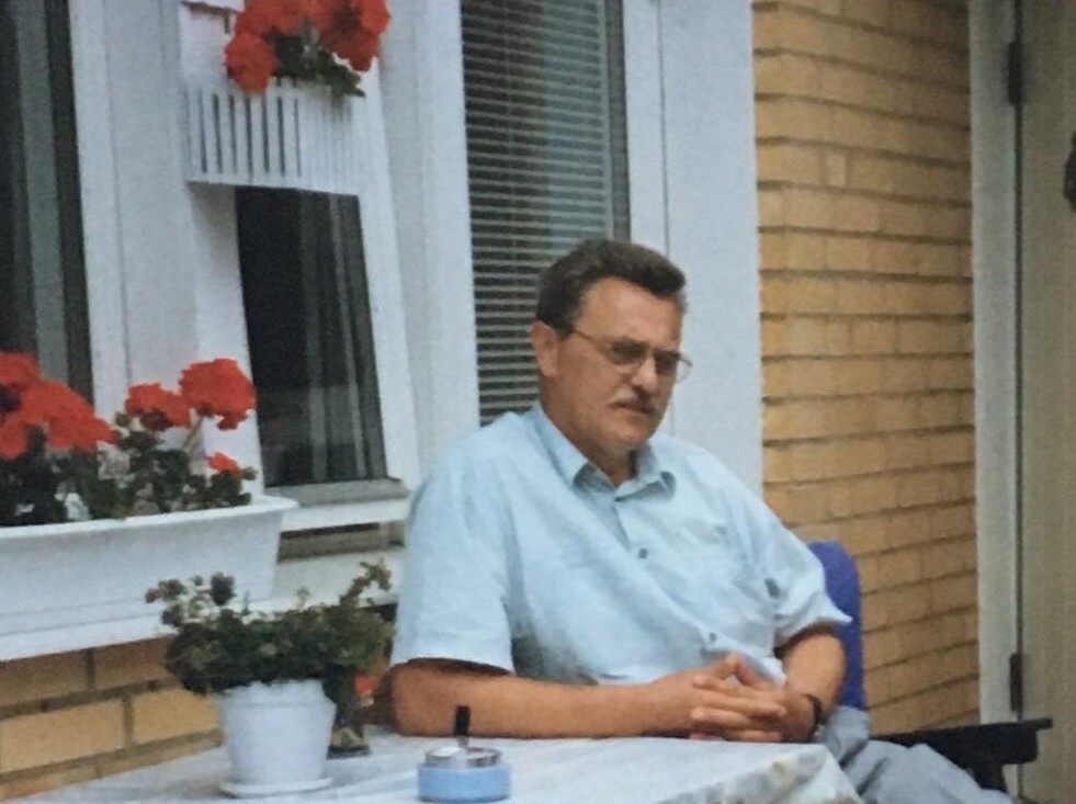 Min farbror Rolf Ivarsson var bra polis i #falkenberg under flera år. Han gillade jakt, pingis och golf. Undrar vad han hade sagt om dagens Sverige? #polisen #svpol #kriminalitet