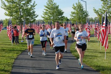 It’s #FieldofHeroes5K week. Please pick up your race packet in advance at <a href="/FleetFeetCbus/">Fleet Feet + FrontRunner</a>, 1270 E Powell Rd., Lewis Center 43035:
 Fri 11a-7p
 Sat 10a-6p
Register here: fieldofheroes.org/fivek
Race presented by <a href="/OhioHealth/">OhioHealth</a> and benefits <a href="/MashPantry/">MASH Pantry</a>.