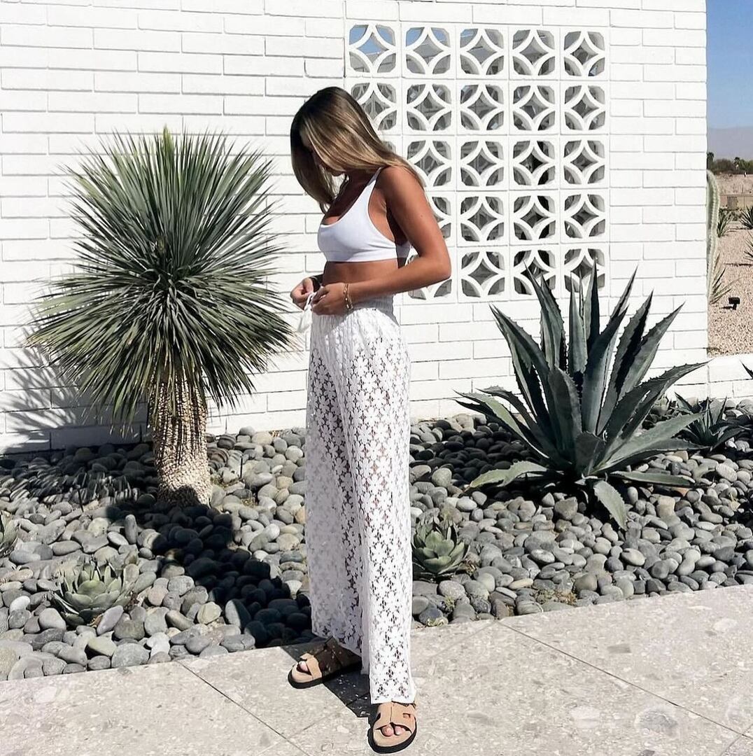 Don’t sleep on these crochet pants—they’ll be gone before you know it! #BohoChic #effortlesschic