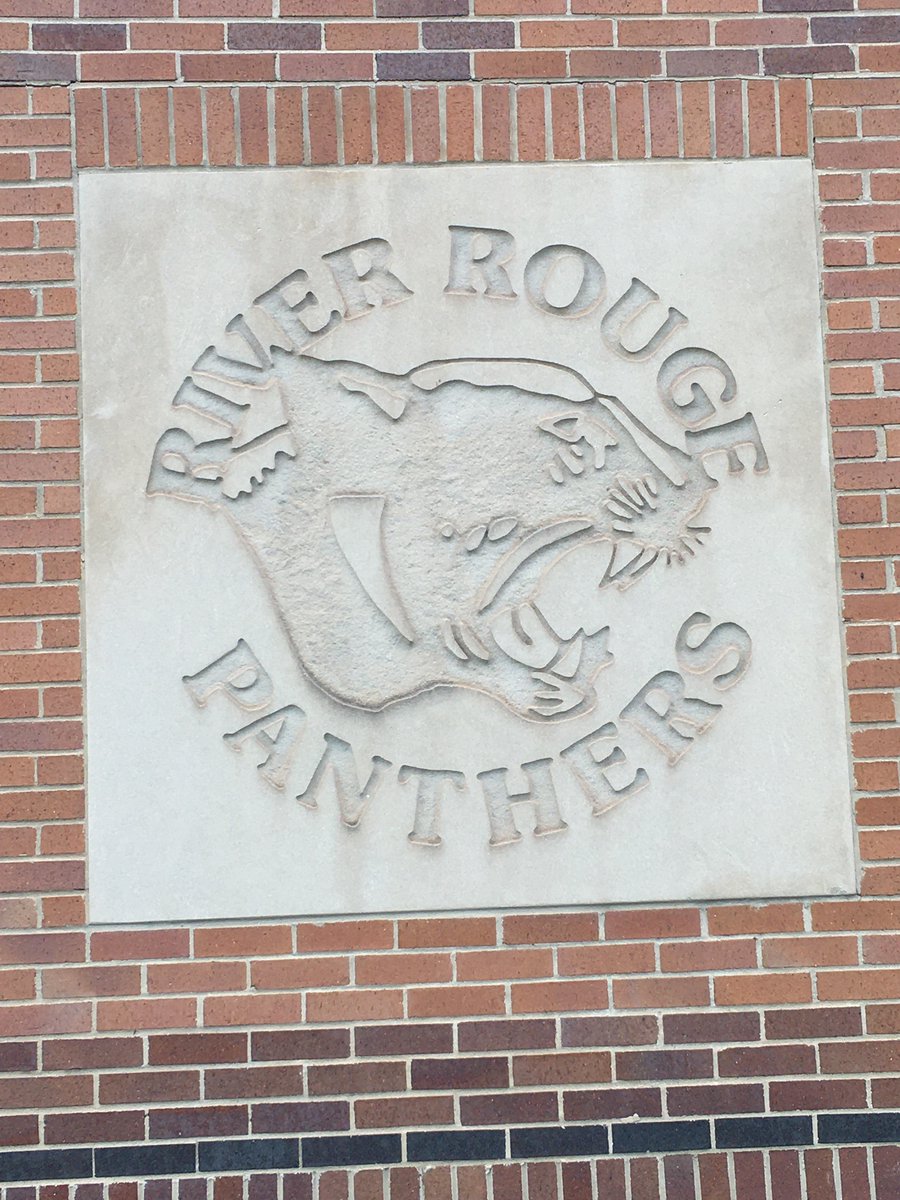 Had a great time learning about @RougeFootball today. Thanks @Coach_LCollins & @CoachPettway for inviting @CalvinKnightsFB to meet your talented young men! #CalvinGoldRush