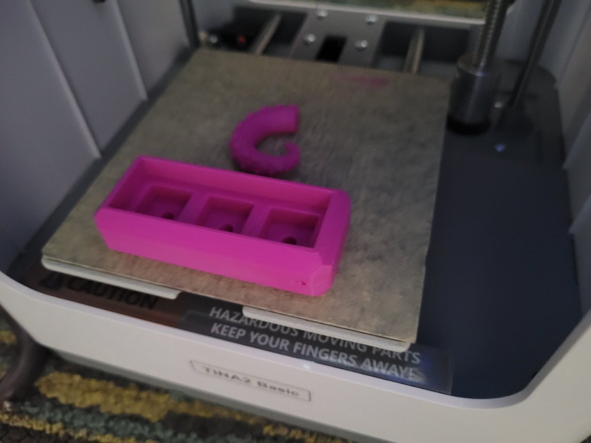 3d printing a piece for an order from <a href="/Seaquestriafest/">SeaquestriaFest</a> .