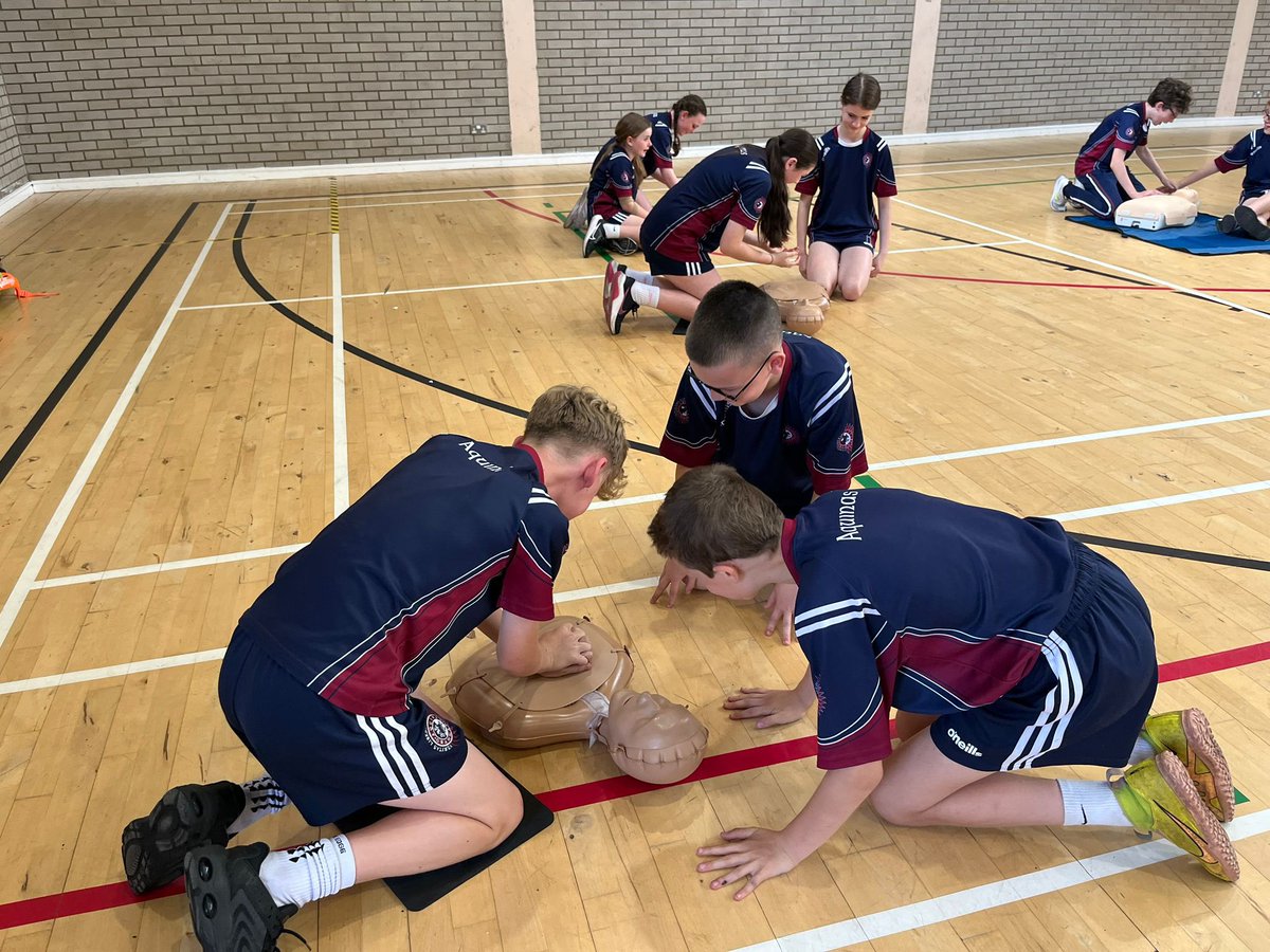 AquinasPEDept's tweet image. 🏥 All of our Year 8 took part in our community of lifesavers programme today which involved  DRS ABCD, CPR and defibrillator training. Well done all! 🧑‍⚕️👨‍⚕️❤️🙌🏼 @CCEA_info @NIAS999 #communityofLifesavers #KS3 #LLW
