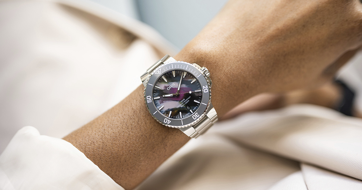 For the eco-conscious Grad, these @Oris 'Upcycle' models look great and are made for a good cause. Each features a unique dial made from PET ocean plastic. 

These #Oris #Upcycle come in three sizes and are available now!

#Oris #Sustainability #ChangeForTheBetter 
------------