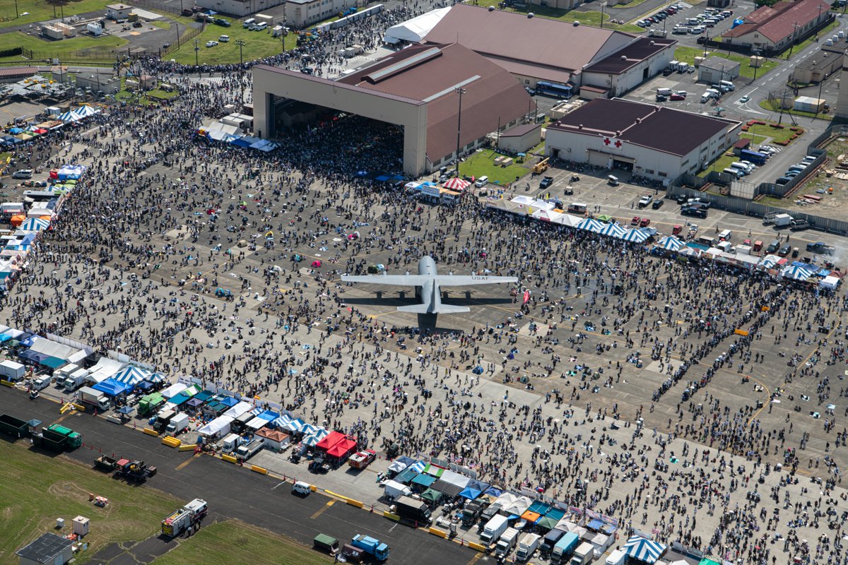 #YokotaFriendshipFestival24 横田基地日米友好祭2024の来場者数は30万2000人でした。（前年比+10万9000人） 多くのご来場ありがとうございました。