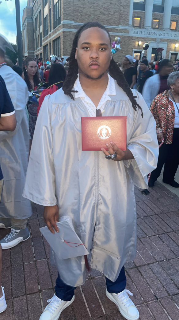 2 State Championships and most importantly THE DIPLOMA 🔒 see you in another 4️⃣🎓 #SHUco28