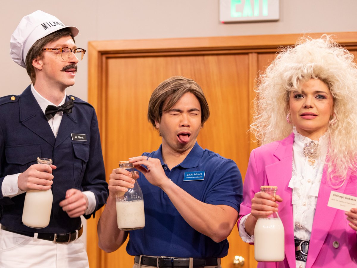 studioc_tv's tweet photo. It's a City Hall meeting and the residents in town are tired of the internet. They want it shut off! New on YouTube! https://t.co/z6kLJxm3MY
#studioc #cityhall #nomoreinternet #turnitoff #comedy https://t.co/utIGhu3peE