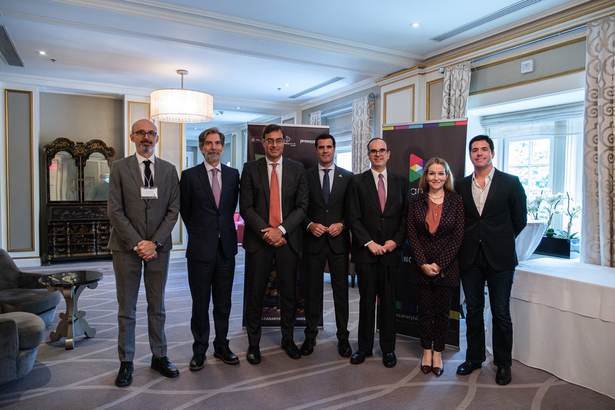 EmbEspCanada's tweet photo. Los sectores audiovisuales canario y canadiense crecen juntos en #Montreal 🇪🇸🇨🇦 @EcoGobCan @proexca @la_SODEC
Les secteurs audiovisuels canarien et canadien grandissent ensemble à #Montréal 🇪🇸🇨🇦
@EcoGobCan @proexca @la_SODEC https://t.co/82o07xU7ap