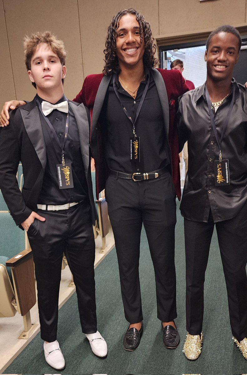 MESPYs (@ysmesp) on Twitter photo Best dressed ........at The MESPYS
<a href="/MCPSActivities/">Donnie Tucker - MCPS Activities Coordinator</a> <a href="/SuptMarion/">Supt. Diane Gullett</a>
<a href="/AP_Writess/">Allen Pettigrew</a> Best dressed ........at The MESPYS
<a href="/MCPSActivities/">Donnie Tucker - MCPS Activities Coordinator</a> <a href="/SuptMarion/">Supt. Diane Gullett</a>
<a href="/AP_Writess/">Allen Pettigrew</a>