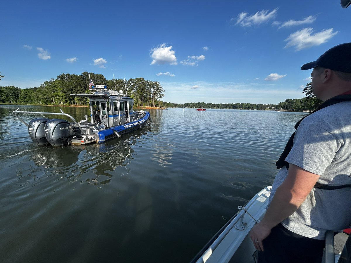 *LAKE INCIDENT UPDATE 6:19pm* Huntersville Fire, Mt Holly Fire, CMPD & Charlotte Fire boats continue working the incident; located just off Buzzard Rock on Mountain Island Lake (Latta Plantation). Continue to avoid the search area and let us work. #MIL