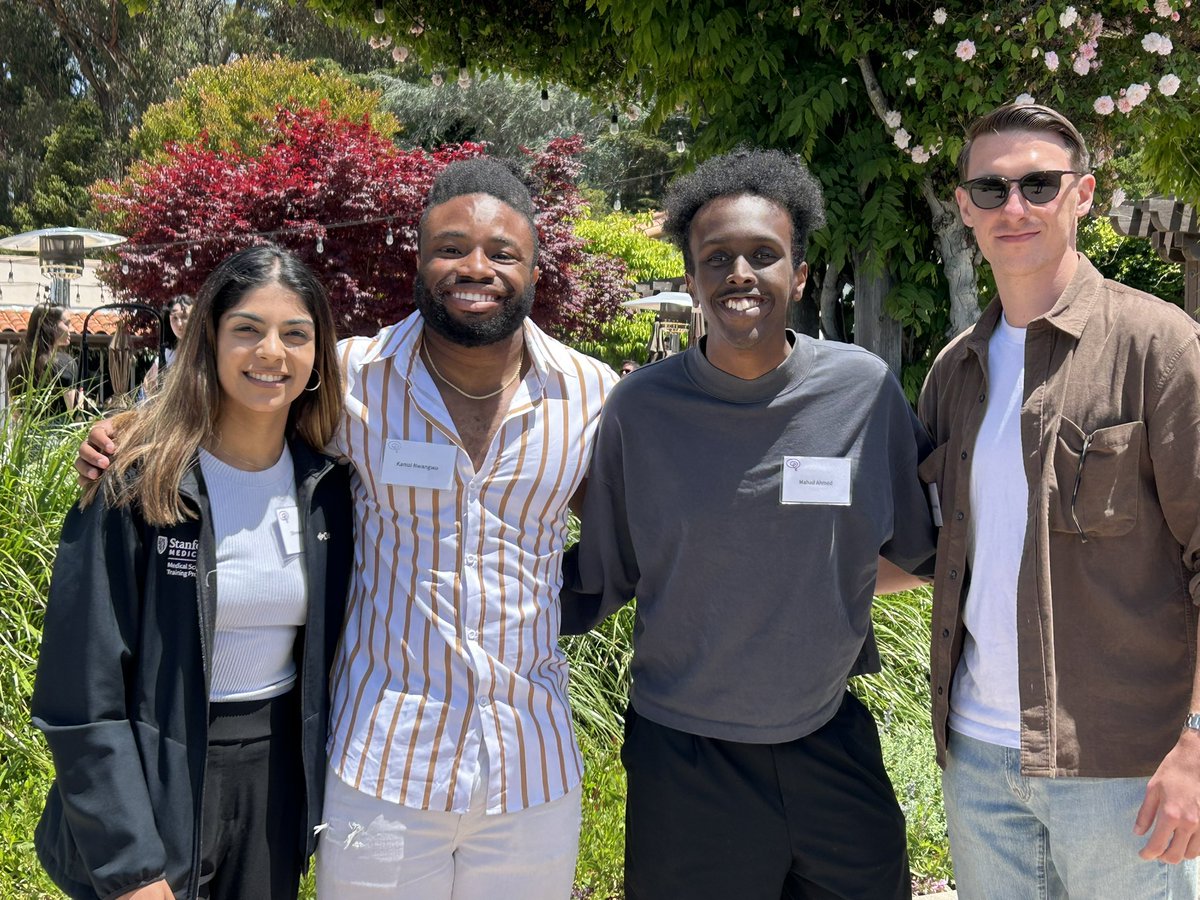 Great weekend with 1st year neuroscience grad students at the Wu Tsai Institute Retreat! @StanfordBrain @StanfordMSTP