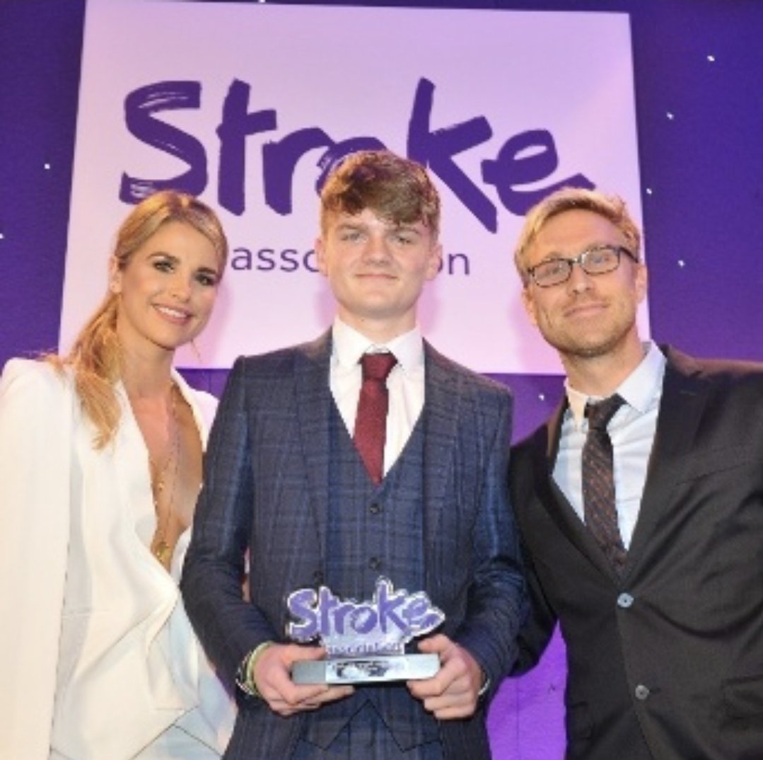 Seems a lifetime ago now 2016, this night gave me the confidence to talk, the strength to move forward and re build my life after 2 strokes @TheStrokeAssoc @VogueWilliams @russellhoward #strokeawards #rebuildinglives