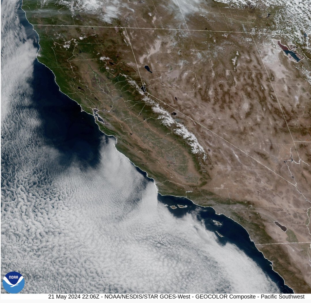 Hardly a cloud over California this afternoon. Despite the clear skies, San Diego has only made it to 66° today. The weather service expects it to be a little warmer on Wednesday, then a cooling trend sets in Thursday through Saturday. #sandiegoweather #CAwx
