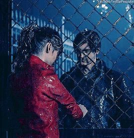 EratoKitsune's tweet photo. THE FENCE SCENE OK???? https://t.co/B41rWSfSFg