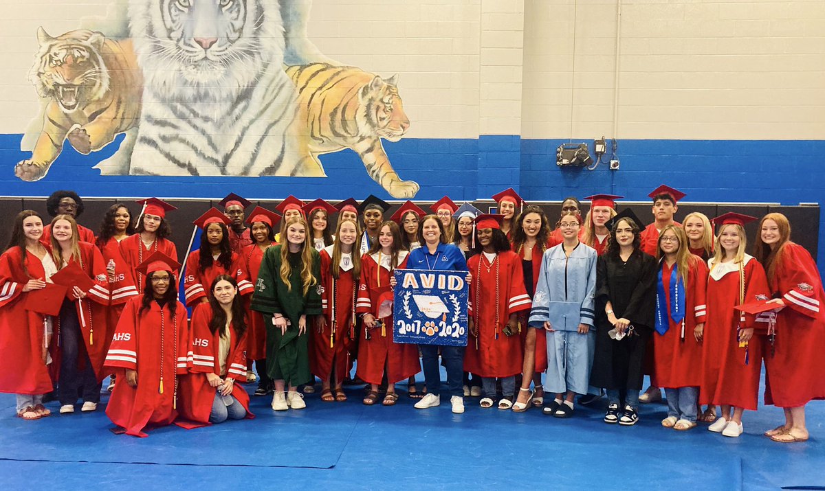 Whenever I think of this group, I think of words like resilience, perseverance, and innovator! I always knew these former AMS AVID students were destined for great things! Proud AVID teacher right here! Congratulations to the class of 2024! 🎉 @HumbleISD_AMS @HumbleISD_AVID