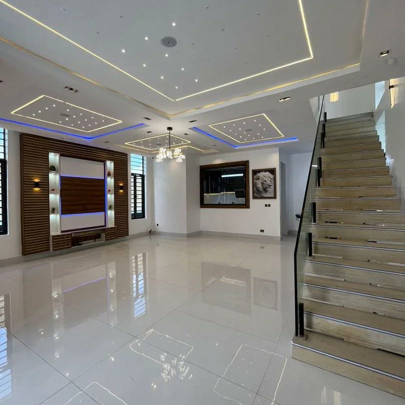 flopsb's tweet image. 5BEDII 270MILLION || AJAH 

5 bedroom Fully Detached Duplex

Price:270 million naira

Location: Ajah ,Lekki, Lagos, Nigeria

Title:Global c of o And Building Approval

Call/Whatsapp: 08111355363

#realestate #available #trending #ajah #lekki #banana #lagos #Nigeria