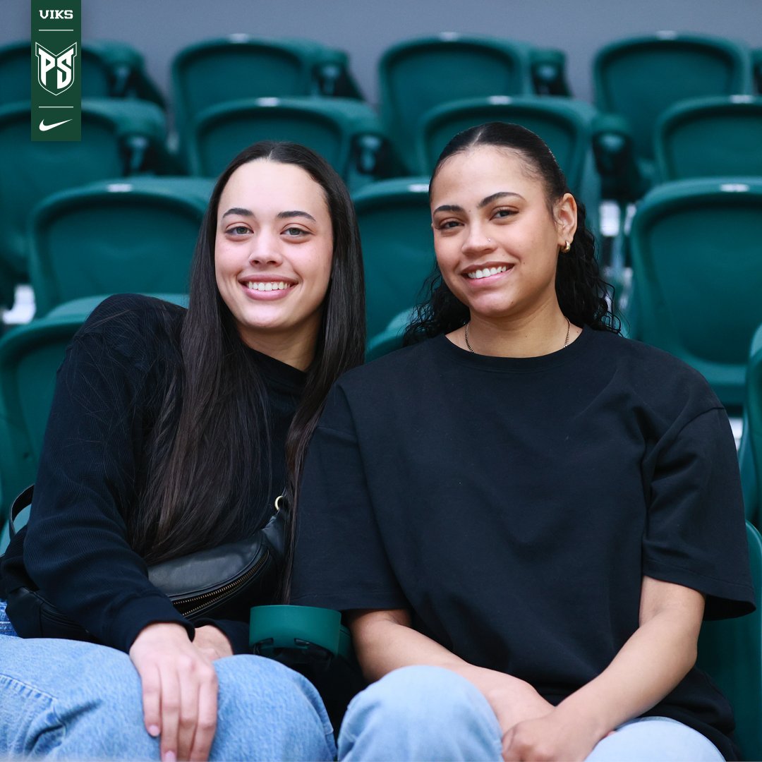 These two probably thought we weren't going to post this photo since it's a month since it was taken...𝙥𝙨𝙮𝙘𝙝!

It's always good to see @ggabbyhollins and @powelljas29, who rolled up for our spring match against @BeaverVBall on April 20.

#GoViks | #AlumViks | #DefendTheShip