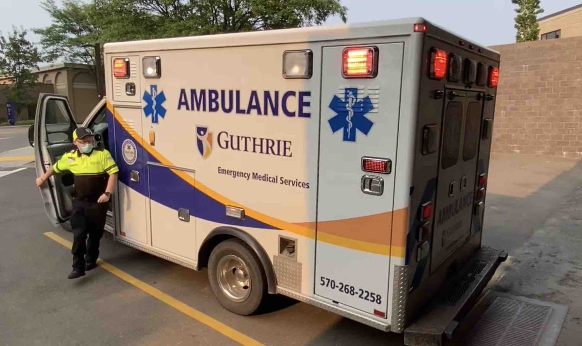 guthrie_em's tweet photo. Happy National EMS week! 

Thanks to our EMS Providers for providing great care to our patients and teaching us during our EMS rotation! https://t.co/C0RrMSEBn2