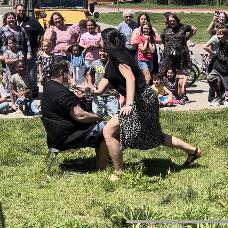BlackmoreBears's tweet photo. It was a beautiful afternoon to CELEBRATE! We celebrated our @CapturingKidsHeart and KSDE Challenge Awards with an ICE CREAM PARTY! Then moved to the dunk tank and a pie in the face! Our students and staff have worked so hard! We're so PROUD of you! #CKHNSS2024 #BEfamily https://t.co/jVG86zoayo