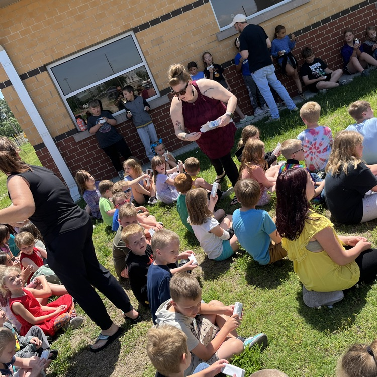 BlackmoreBears's tweet photo. It was a beautiful afternoon to CELEBRATE! We celebrated our @CapturingKidsHeart and KSDE Challenge Awards with an ICE CREAM PARTY! Then moved to the dunk tank and a pie in the face! Our students and staff have worked so hard! We're so PROUD of you! #CKHNSS2024 #BEfamily https://t.co/jVG86zoayo