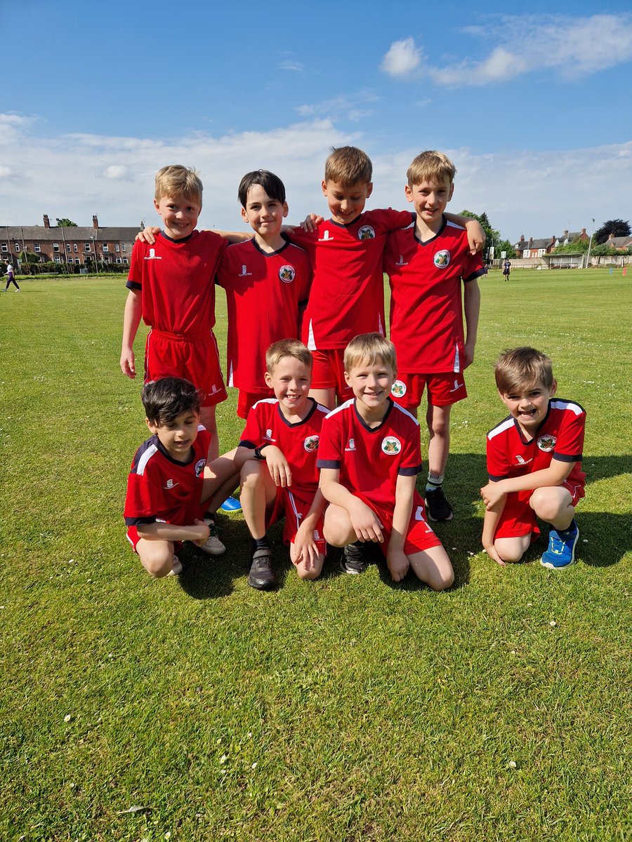 Our Y3&4 boy's cricket team won 2 of their 3 matches today! Some great batting and catching skills on show. #cuddingtonpe @CheshireCB @createlearning_