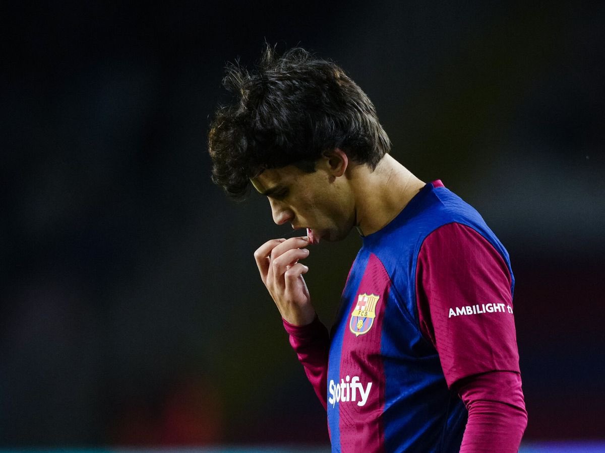 Dados que só me interessam a mim, que sou muito muito chato: 

Nos últimos 10 jogos do Barcelona, o Félix foi titular em apenas 1, suplente utilizado em 8 e não convocado noutro. 

A última vez que fez 90 minutos num jogo foi pela seleção, em março. A vez anterior a essa foi em
