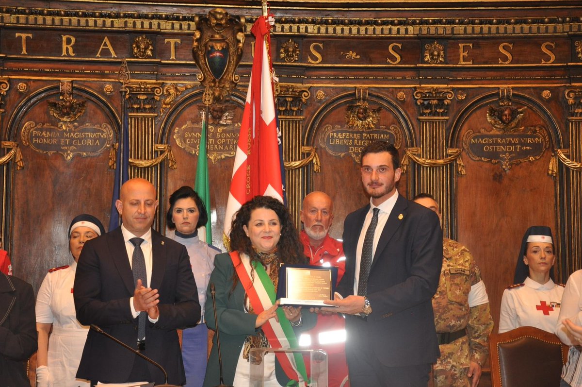Conferita la Cittadinanza Onoraria della Città di Viterbo alla Croce Rossa Italiana dlvr.it/T7CdMY
