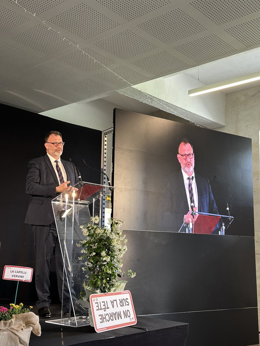 ecvass02's tweet image. Ag @usaa_02 
Table ronde sur l’innovation anime par @BruCardot avec le @CNES @KUHNFrance @NewHollandAgFr , peut on faire sans gnr sans Phyto sans main d’œuvre ? 
Retour sur les manifestations avec @SanderFranck , les essais sont marqués @FNSEA , la transformation en cours @FNSEA