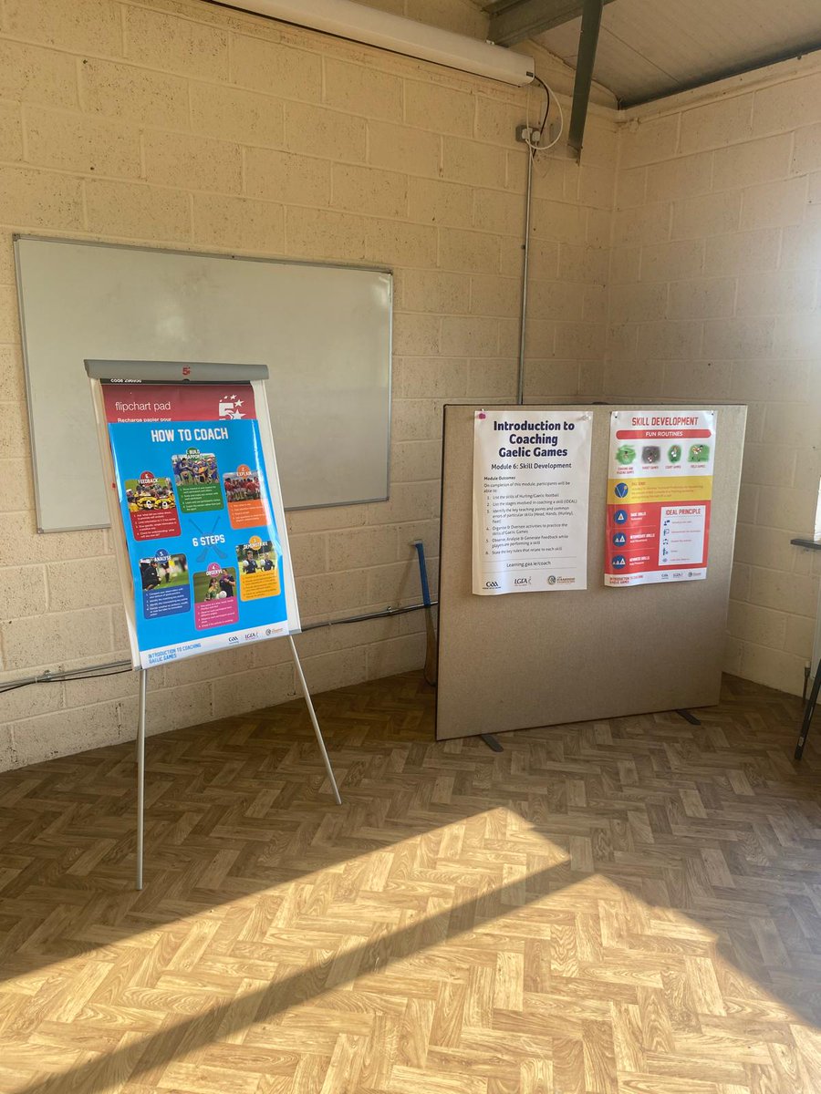 WaterfordGAACG's tweet photo. After a great Saturday, the course concluded last night with best practice demonstrations, great energy and enthusiasm as a busy summer awaits, thanks again to Ballinameela for the use of their hall & facilities, much appreciated ππ #HowToCoach #Planning @WaterfordGAA #GAA https://t.co/lAijvuJ9I9