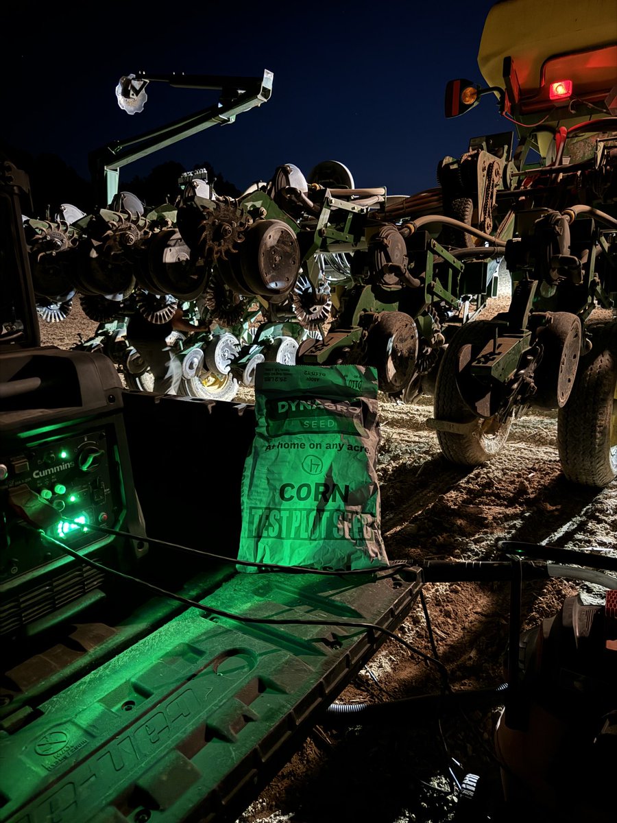 When your cooperator calls to plant the ⁦<a href="/DynaGroSeed/">Dyna-Gro Seed</a>⁩ plot, you go, no matter the time!! Thanks Jake Henry Farms, Will Hamman and ⁦<a href="/GretaGrayHacker/">Greta Gray</a>⁩ ⁦<a href="/NutrienAgRetail/">Nutrien Ag Solutions</a>⁩ ⁦<a href="/NutrienEast/">Nutrien Ag Solutions-East</a>⁩ ⁦<a href="/growloveland/">Loveland Products</a>⁩ ⁦<a href="/volunteercorn/">Curtis Bivens</a>⁩ #plant2024